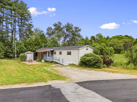 43 Medomak Mobile Home Park #43, Waldoboro, ME 04572