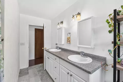 Bath - 14 Douglas Ave, Saco, ME 04072 photo 1 of 3