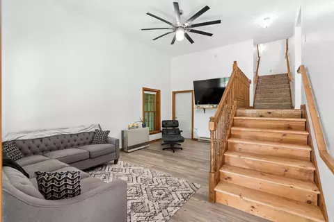 Entry Way - 48 Old Winthrop Rd, Wayne, ME 04284 photo 3 of 7