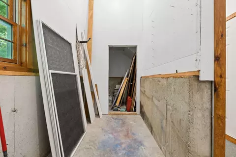 Entry Way - 48 Old Winthrop Rd, Wayne, ME 04284 photo 7 of 7