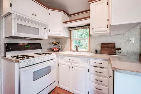 Kitchen - 75 34th St, Acton, ME 04001 photo 2 of 2