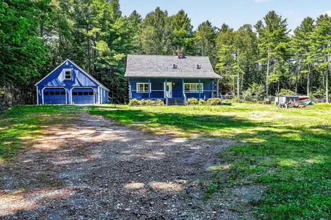 69 Town Farm Rd, Bucksport, ME 04416