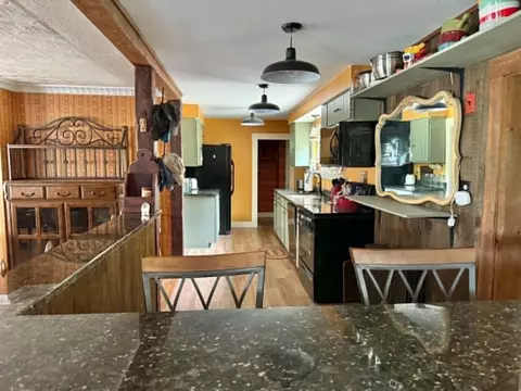 Kitchen - 19 Coolidge Rd, Wayne, ME 04284 photo 6 of 8