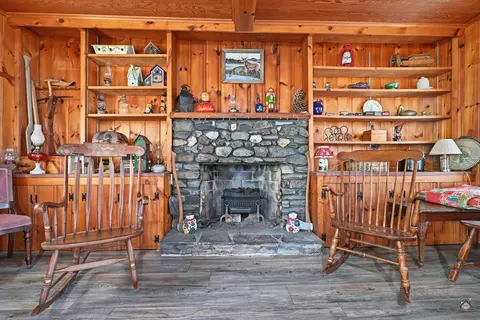 Living - 19 Coolidge Rd, Wayne, ME 04284 photo 5 of 7