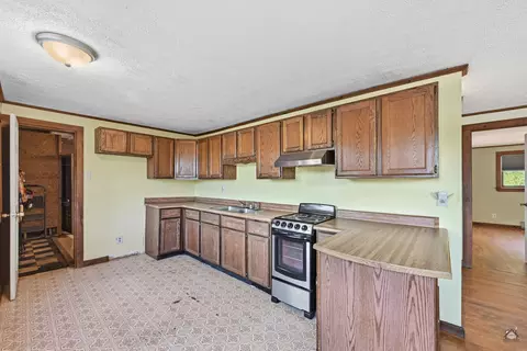 Kitchen - 19 Coolidge Rd, Wayne, ME 04284 photo 5 of 5