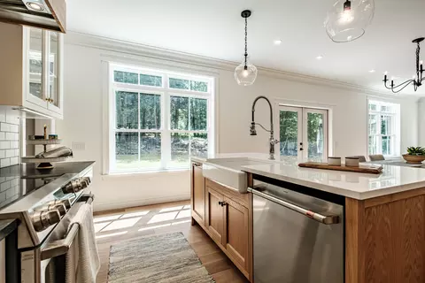 Kitchen - 108 Highland Cliff Rd, Windham, ME 04062 photo 5 of 8
