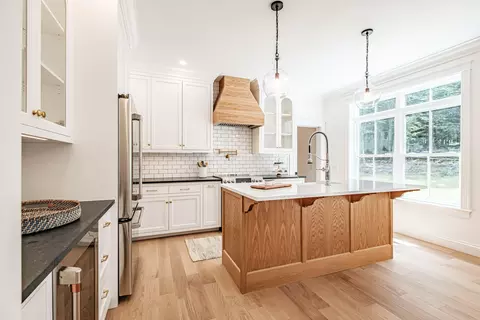 Kitchen - 108 Highland Cliff Rd, Windham, ME 04062 photo 1 of 8