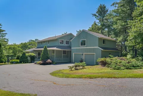 Exterior - 5 Pinefields Ln, Brunswick, ME 04011 photo 3 of 16
