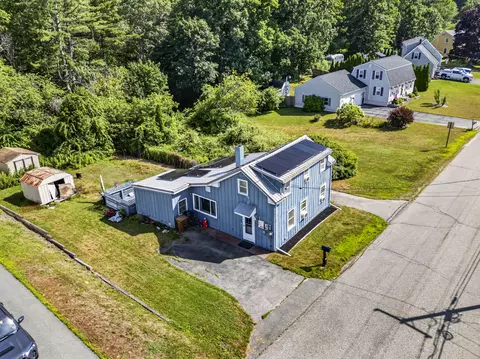 39 Cumberland Ave, Saco, ME 04072