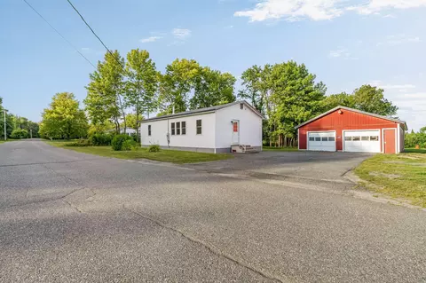 364 Turnpike Rd, Medway, ME 04460