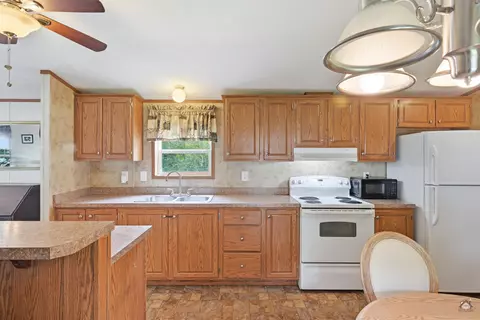 42 Sparrow Dr, Augusta, ME 04330 photo 18