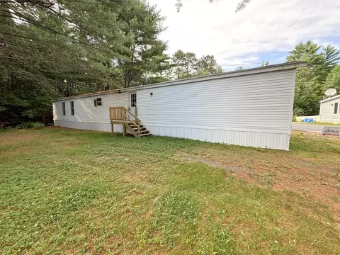 30 Mri Dr, Skowhegan, ME 04976