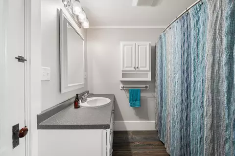 Bath - 565 Main St, Corinth, ME 04427 photo 1 of 4
