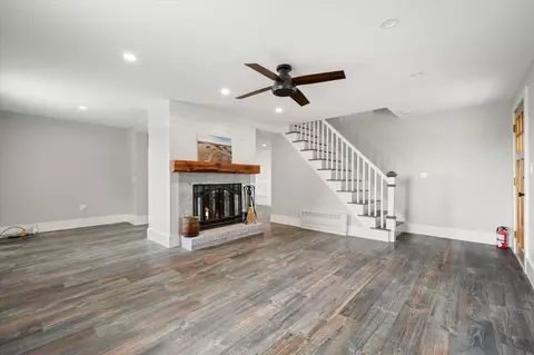 Living - 565 Main St, Corinth, ME 04427 photo 2 of 4