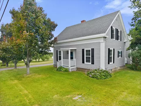 Exterior - 565 Main St, Corinth, ME 04427 photo 3 of 13