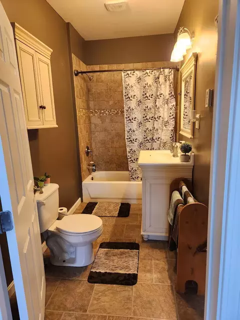 Bath - 1772 Main St, Mapleton, ME 04757 photo 1 of 1