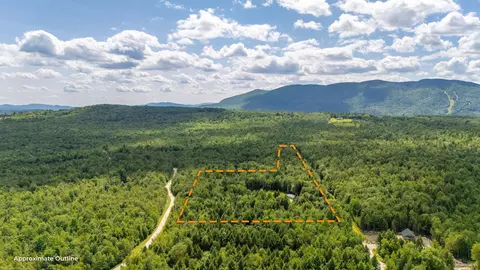 9 Carissa Drive # c, Bridgton, ME 04009