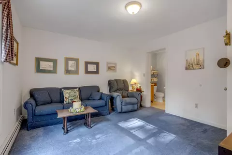 Living - 53 Annable Rd, Boothbay, ME 04537 photo 3 of 3