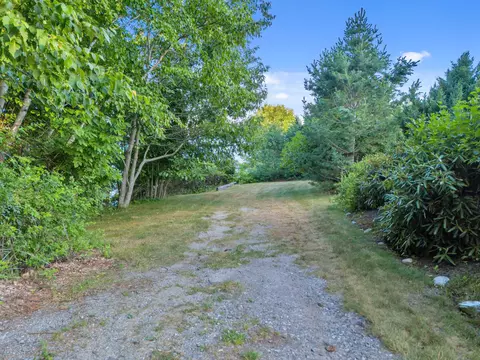 Exterior - 53 Annable Rd, Boothbay, ME 04537 photo 6 of 13