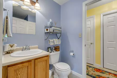 Bath - 53 Annable Rd, Boothbay, ME 04537 photo 3 of 4