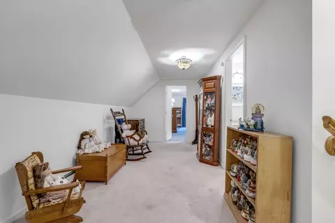 Entry Way - 53 Annable Rd, Boothbay, ME 04537 photo 3 of 4