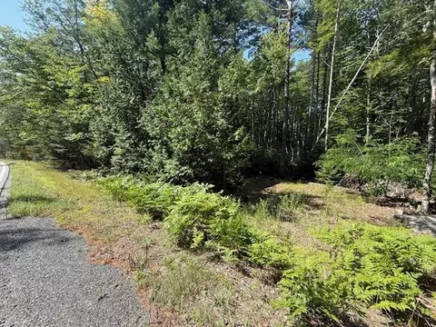 377 Front Ridge Rd, Penobscot, ME 04476