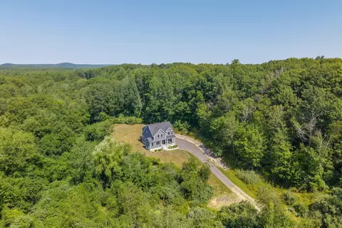 34-36 Clayton Ln, Kittery, ME 03904