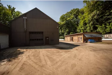 635636 Waldo St, Rumford, ME 04276