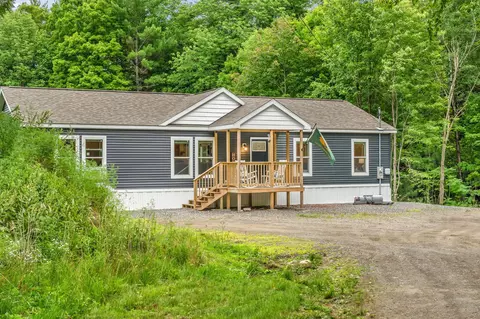 Exterior - 3419 Middle Rd, Sidney, ME 04330 photo 4 of 9
