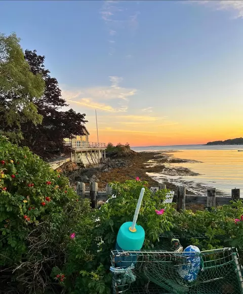 195 Beach Rd, Cliff Island, ME 04019