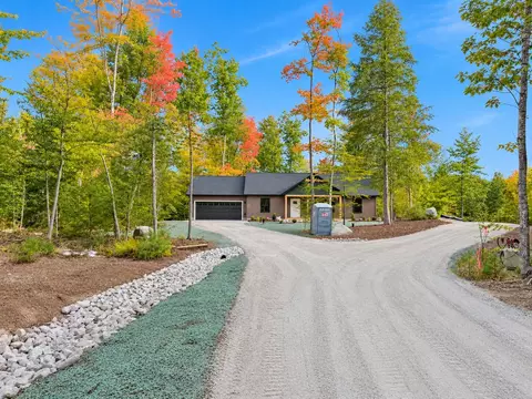 Exterior - 4 Brookhaven Ln, Harrison, ME 04040 photo 5 of 6