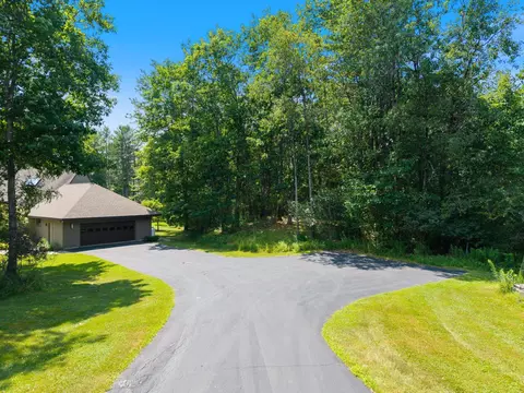Exterior - 43 Carson Dr, Gorham, ME 04038 photo 7 of 8