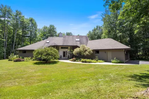 Exterior - 43 Carson Dr, Gorham, ME 04038 photo 2 of 8