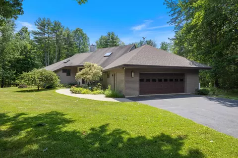 Exterior - 43 Carson Dr, Gorham, ME 04038 photo 6 of 8