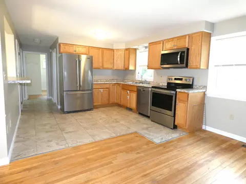 Kitchen - 5 Mayflower Rd, Augusta, ME 04330 photo 3 of 5