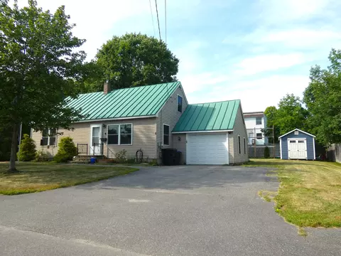 Exterior - 5 Mayflower Rd, Augusta, ME 04330 photo 2 of 7