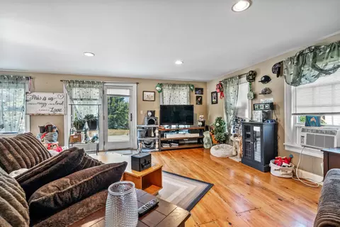 Living - 43 Main St, Harrison, ME 04040 photo 1 of 2