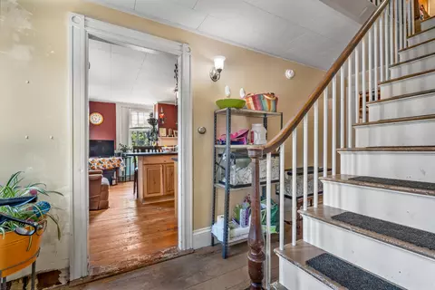 Entry Way - 43 Main St, Harrison, ME 04040 photo 10 of 16