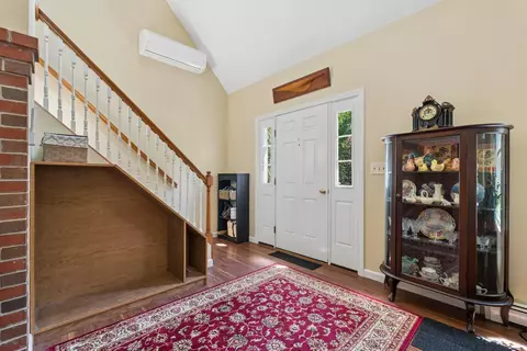 Entry Way - 1429 Main Rd, Phippsburg, ME 04562 photo 2 of 8