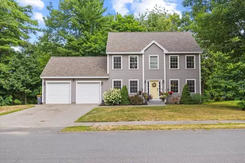 24 Orchard St, Scarborough, ME 04074