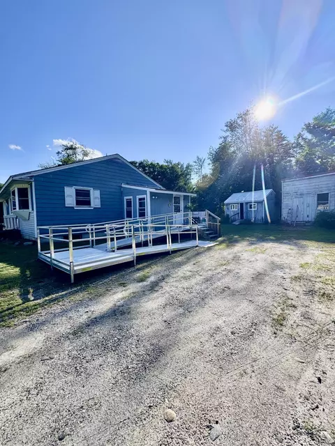 Exterior - 25 Jerry St, Jay, ME 04239 photo 6 of 10