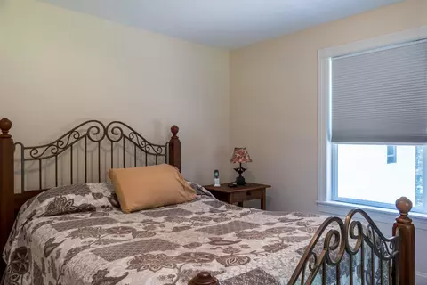 Bedroom - 9 Strawberry Patch Ln, Freeport, ME 04032 photo 5 of 11