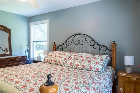 Bedroom - 9 Strawberry Patch Ln, Freeport, ME 04032 photo 3 of 11