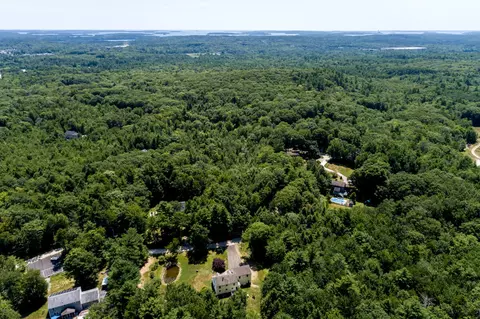 View/Area - 9 Strawberry Patch Ln, Freeport, ME 04032 photo 5 of 5