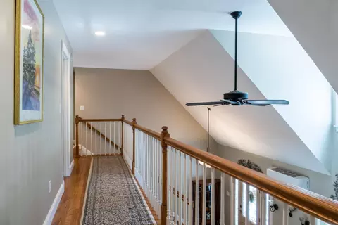 Entry Way - 9 Strawberry Patch Ln, Freeport, ME 04032 photo 3 of 4