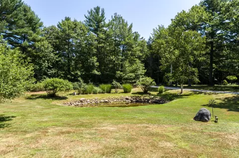 Exterior - 9 Strawberry Patch Ln, Freeport, ME 04032 photo 8 of 13