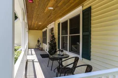 Exterior - 9 Strawberry Patch Ln, Freeport, ME 04032 photo 12 of 13