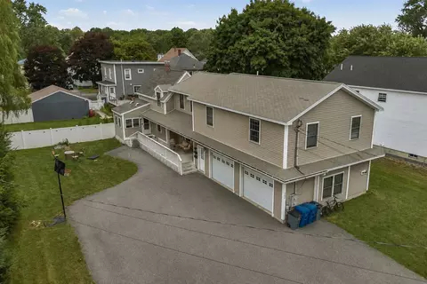 22 Hawthorne St, Portland, ME 04103