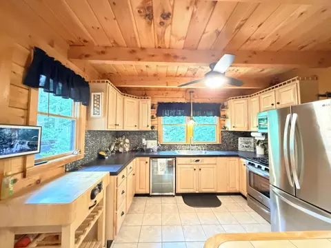 Kitchen - 31 Welch Dr, Casco, ME 04015 photo 2 of 4