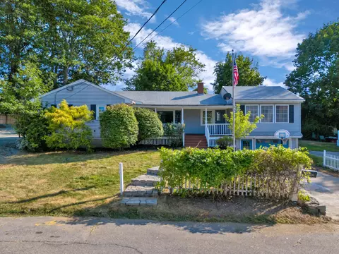 11 Upland Ave, Portland, ME 04103